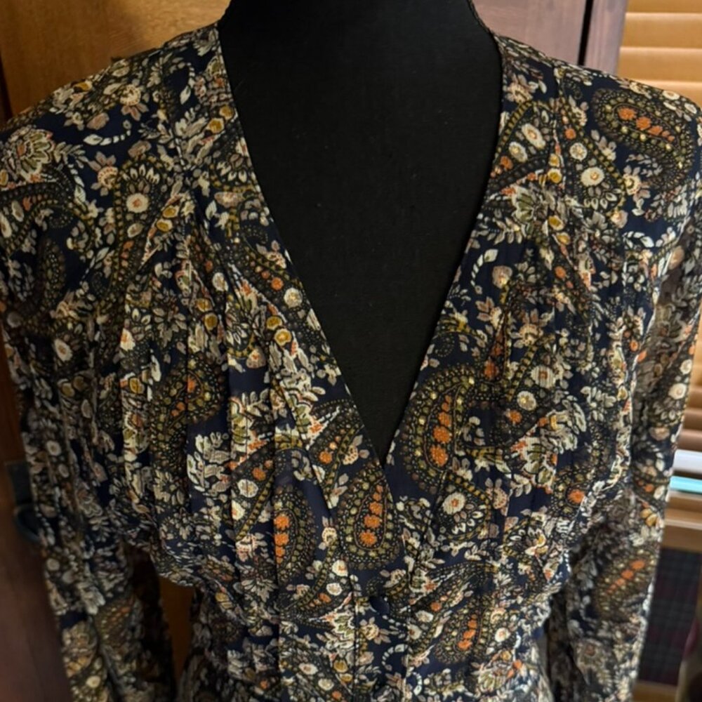 Elegant Black and Brown Patterned Dress - Picture 2 of 9